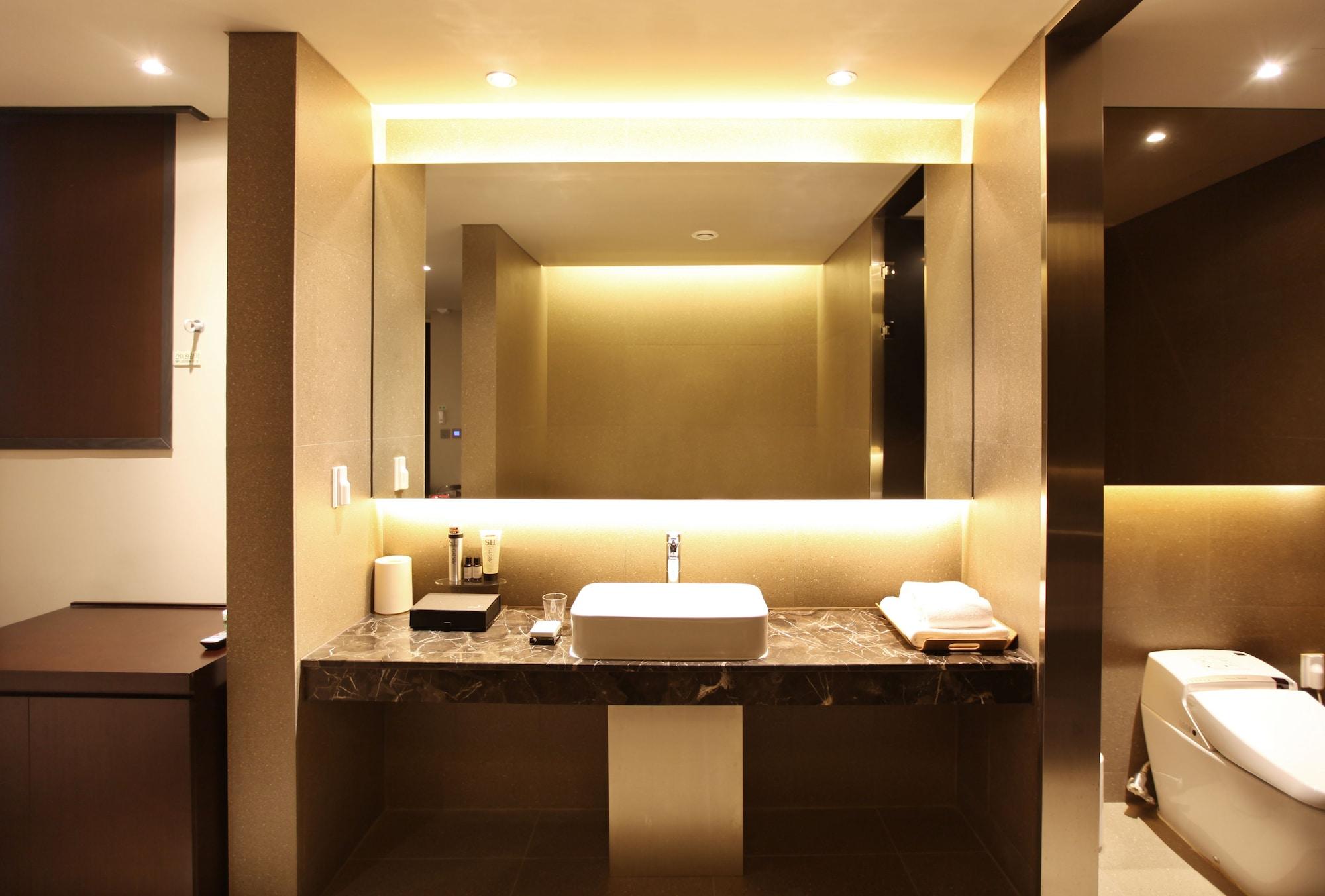Hotel Vine סאונגנאם מראה חיצוני תמונה