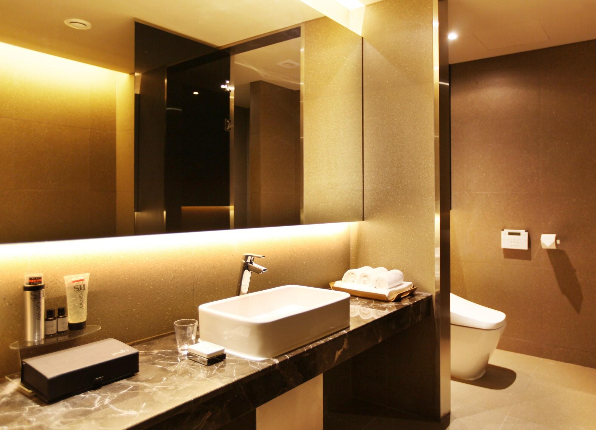 Hotel Vine סאונגנאם מראה חיצוני תמונה