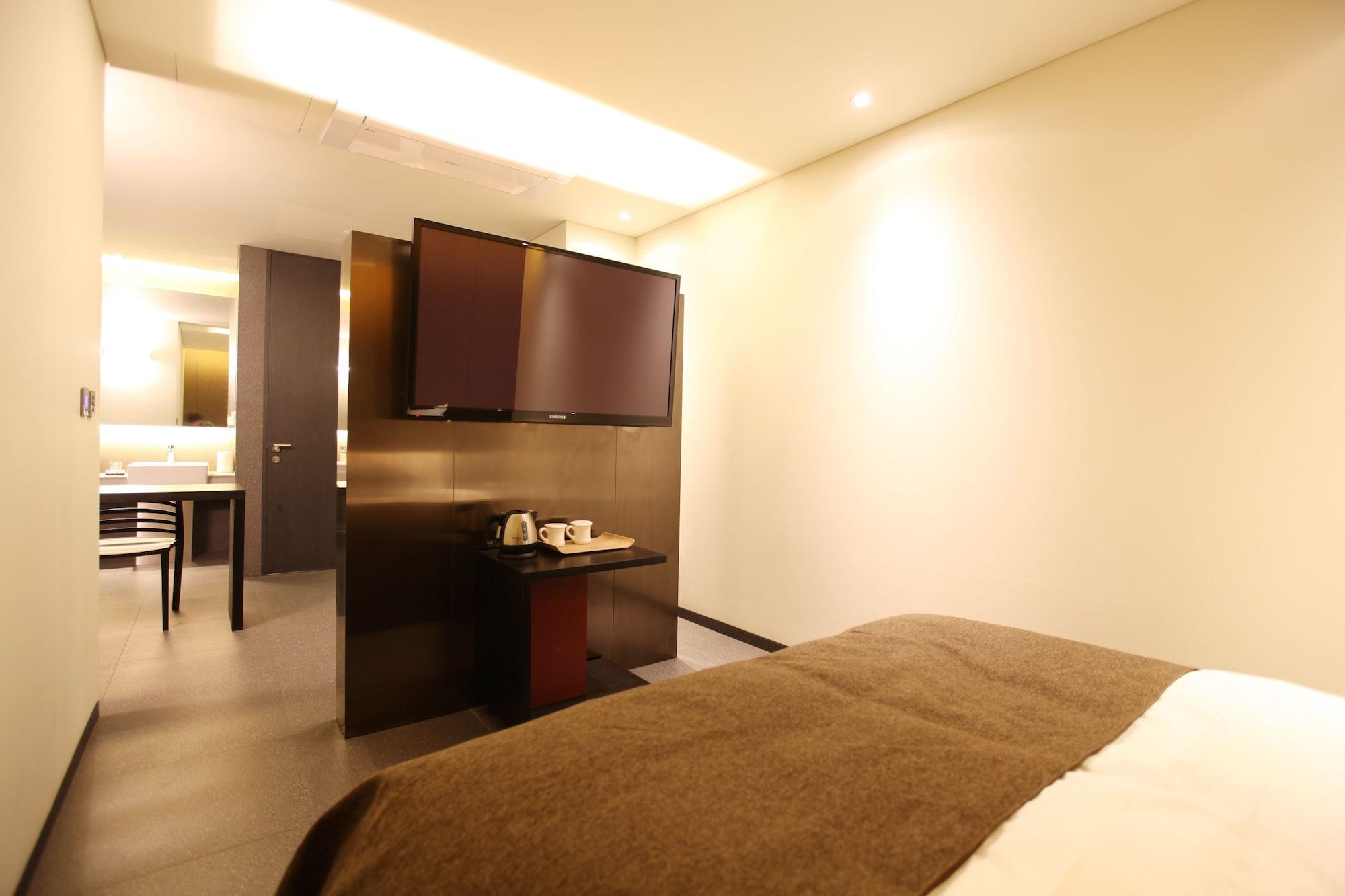 Hotel Vine סאונגנאם מראה חיצוני תמונה