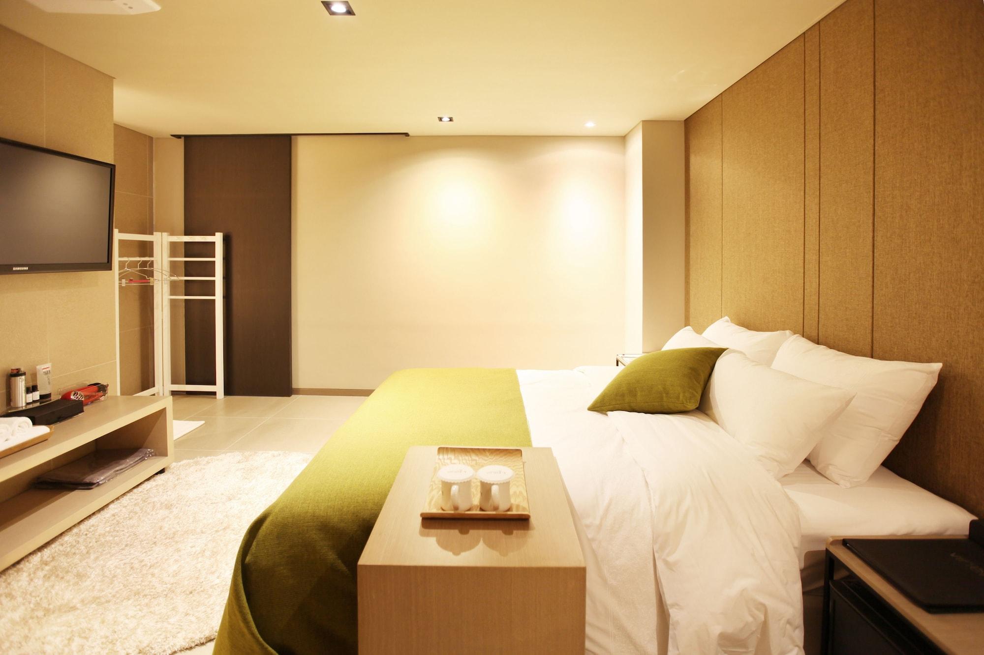 Hotel Vine סאונגנאם מראה חיצוני תמונה