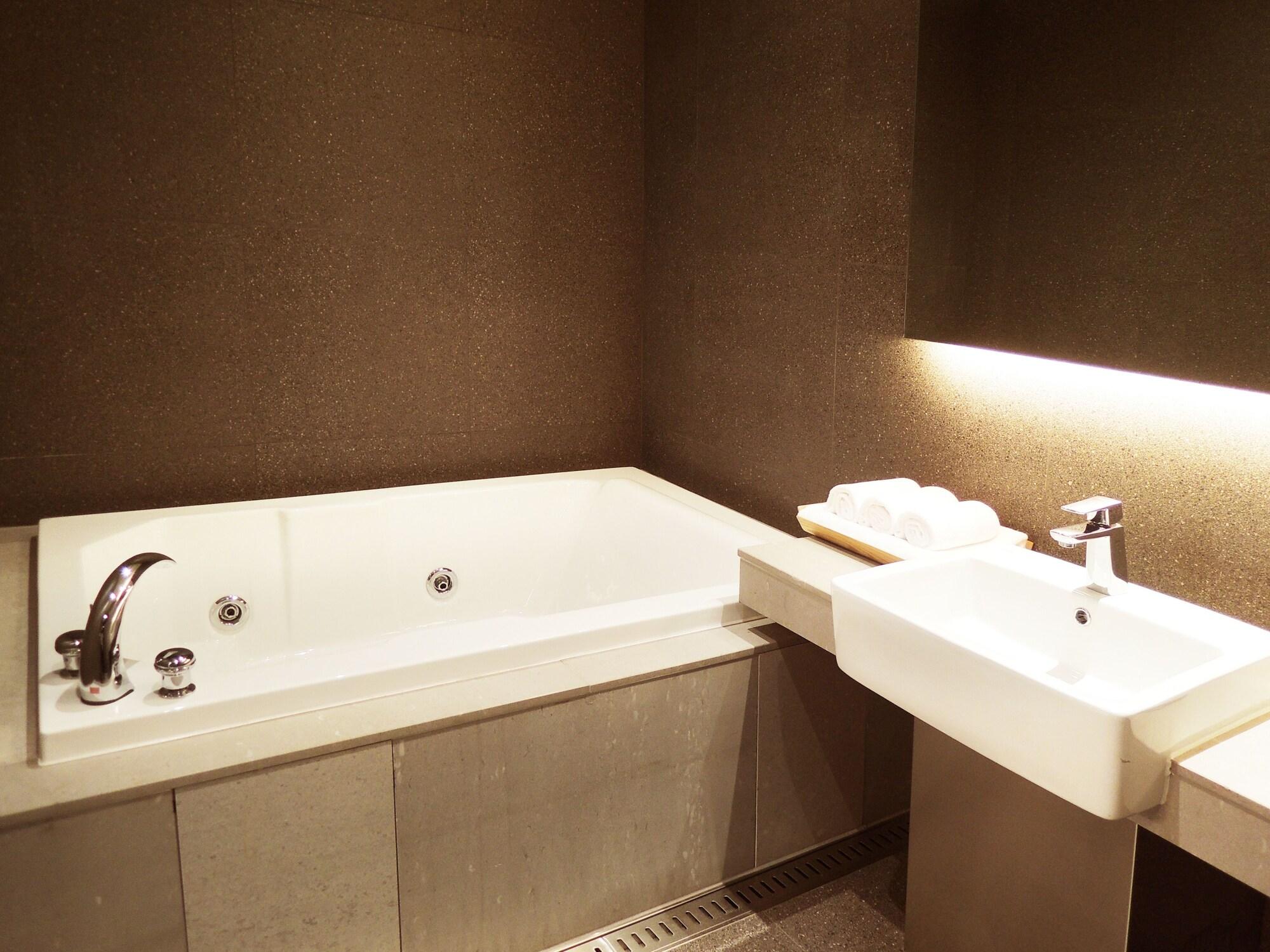 Hotel Vine סאונגנאם מראה חיצוני תמונה