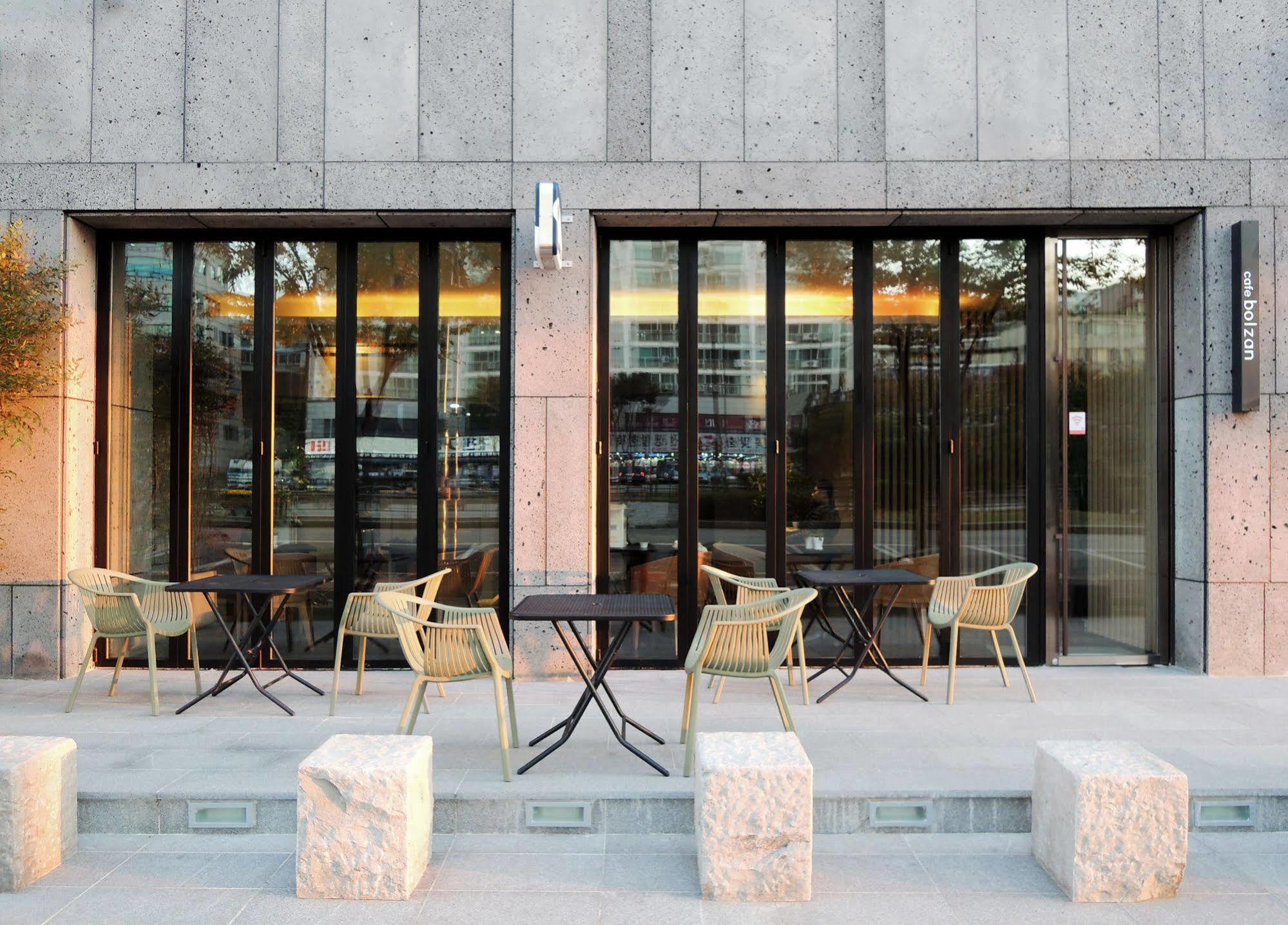 Hotel Vine סאונגנאם מראה חיצוני תמונה