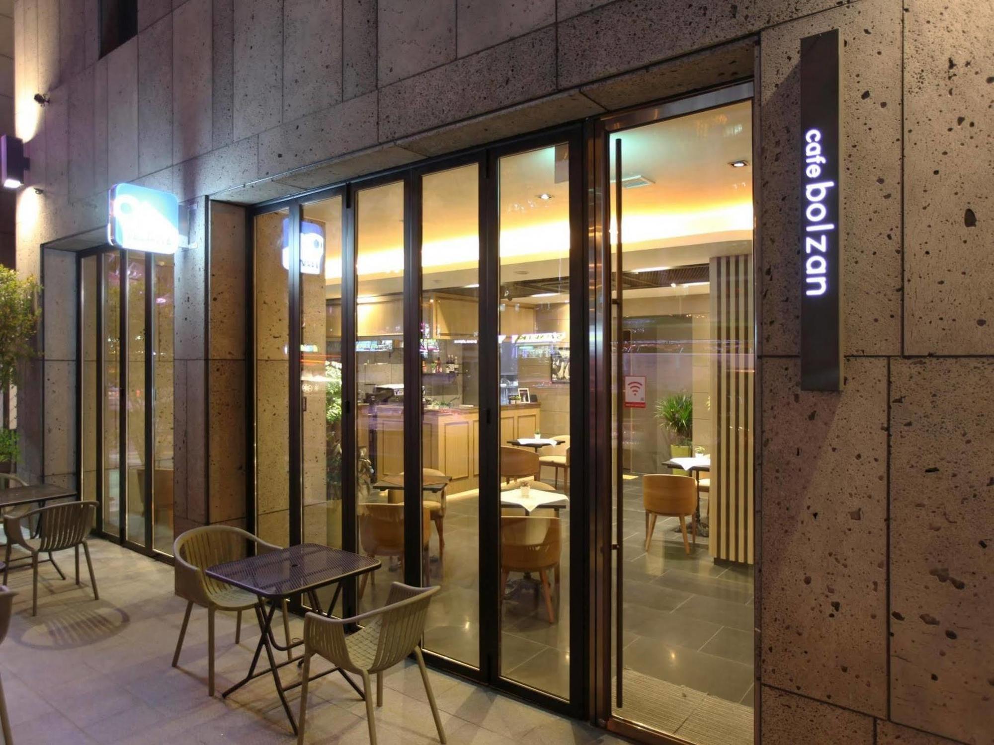 Hotel Vine סאונגנאם מראה חיצוני תמונה